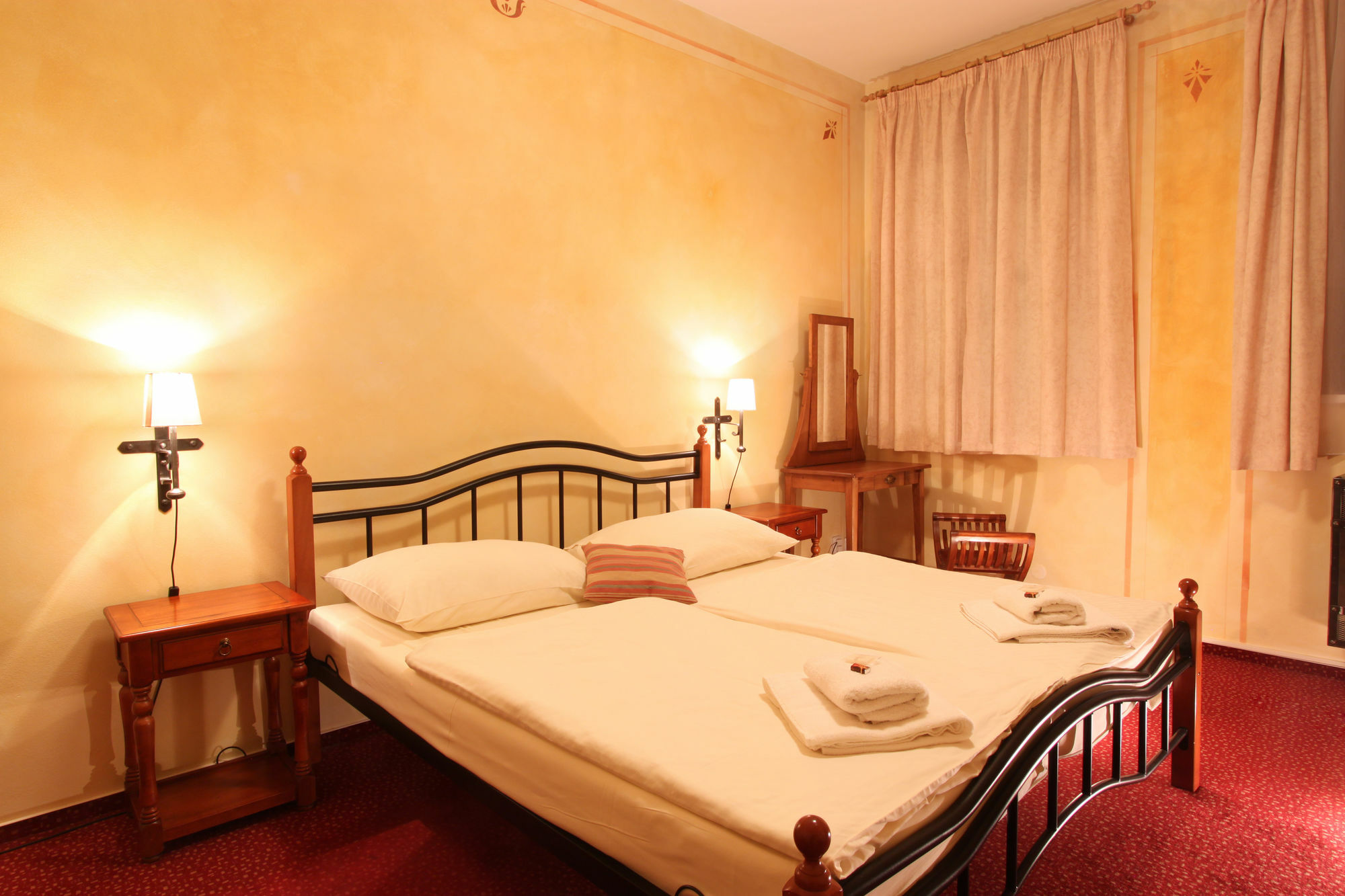 Hattrick Guest house